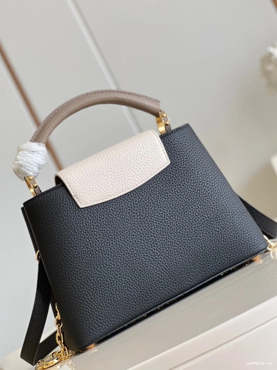 WIS LOUIS BB CAPUCINES VUITTON 0113